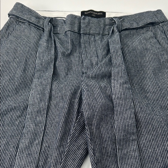 Banana Republic Men's Pinstriped Black Pants - Picture 14 of 16